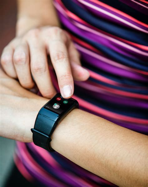 stylish fitness trackers for women